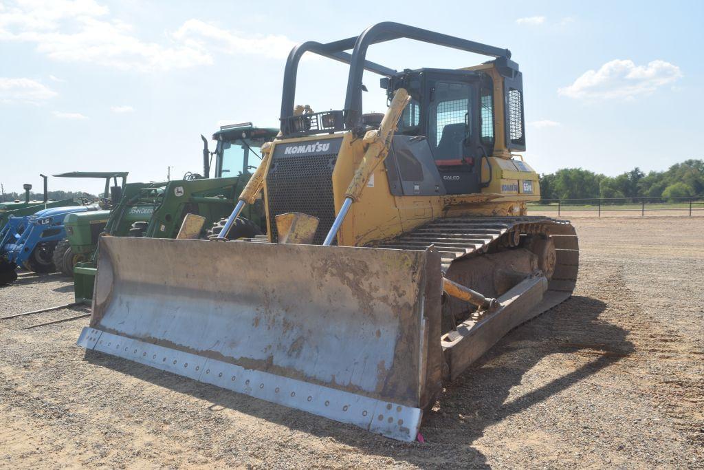 Image of Komatsu D65PX-15 Primary image