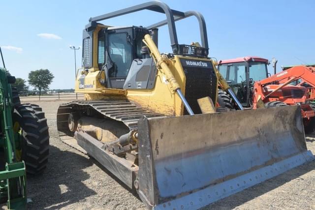 Image of Komatsu D65PX-15 equipment image 3