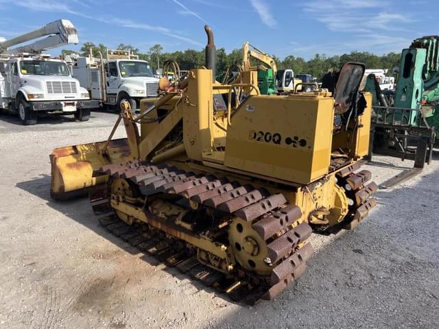 Image of Komatsu D20Q equipment image 3