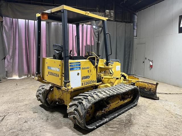 Image of Komatsu D21P equipment image 4