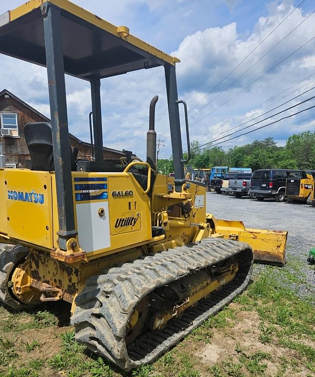 Image of Komatsu D21P equipment image 3