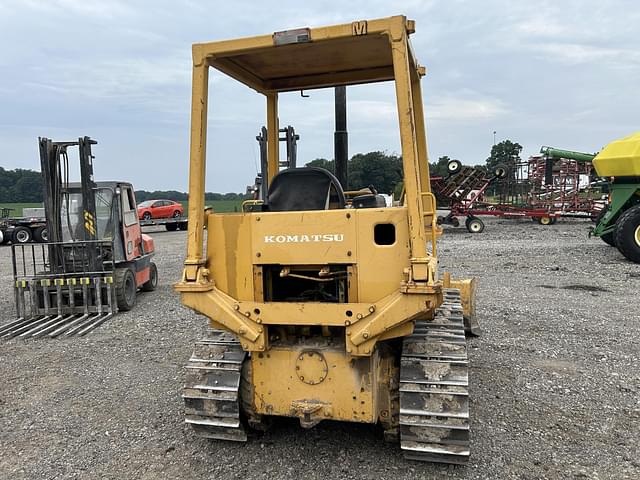 Image of Komatsu D31 equipment image 3