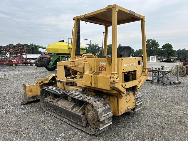 Image of Komatsu D31 equipment image 4