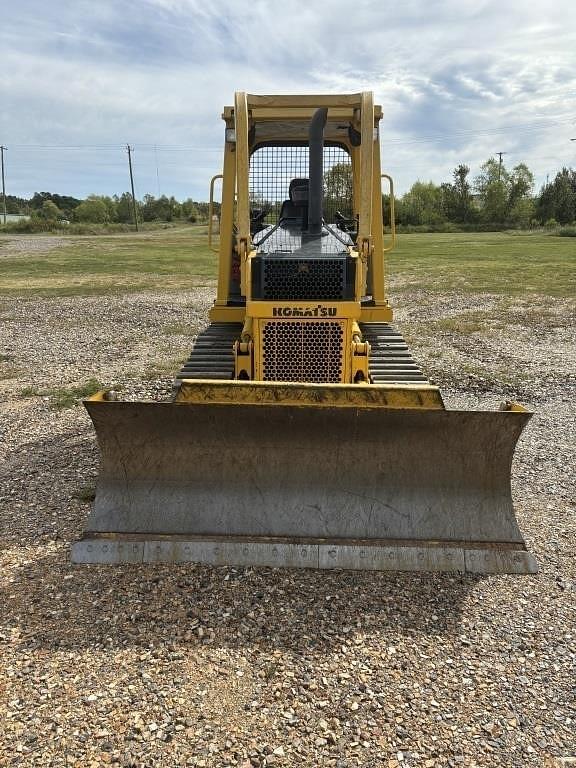 Image of Komatsu D31EX-22 equipment image 2