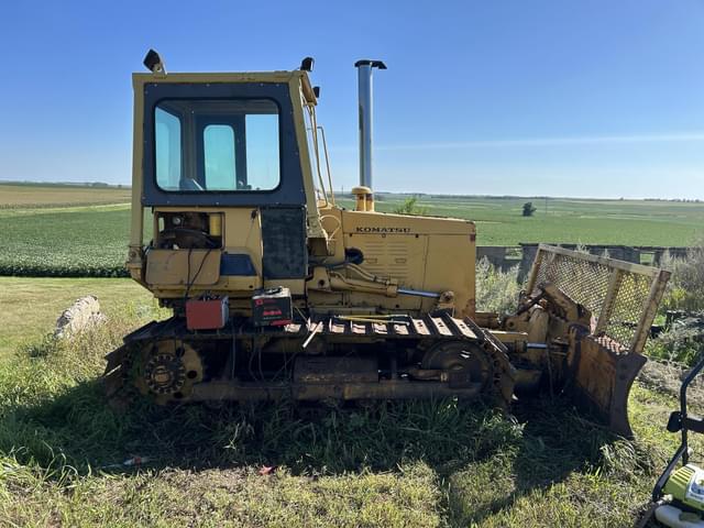 Image of Komatsu D31P-17 equipment image 1