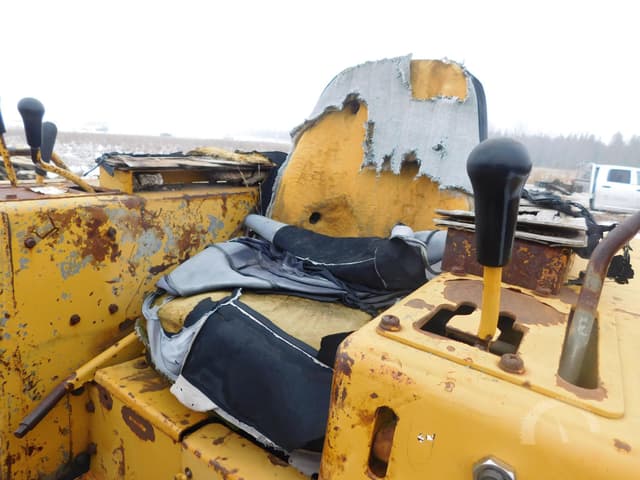 Image of Komatsu D31P-17 equipment image 3