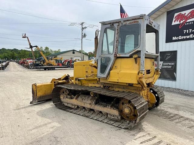 Image of Komatsu D31P-17 equipment image 2