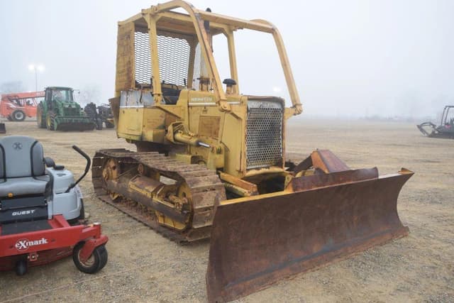 Image of Komatsu D31P equipment image 4