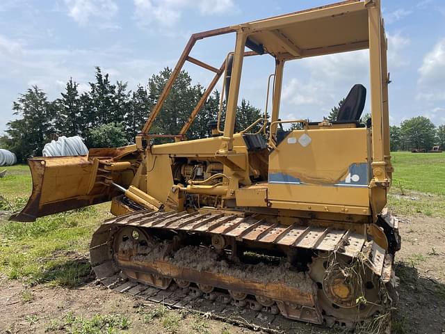 Image of Komatsu D31P equipment image 4
