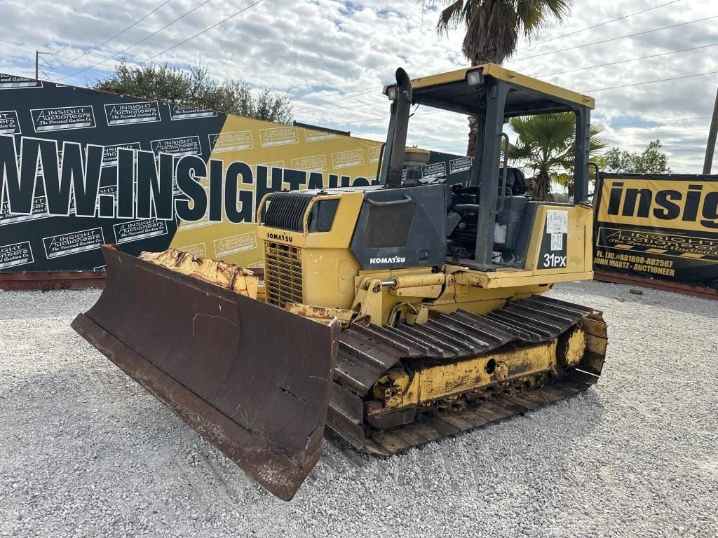 Komatsu D31PX-21 Equipment Image0