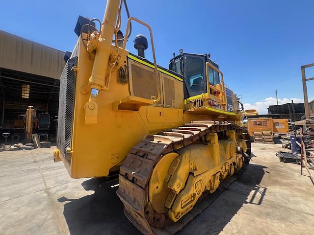 Image of Komatsu D375A-6R equipment image 1