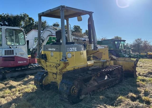 Image of Komatsu D37E equipment image 3
