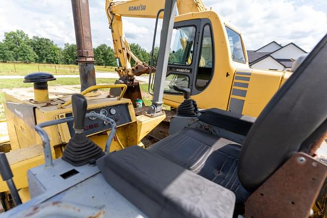 Image of Komatsu D37E equipment image 1