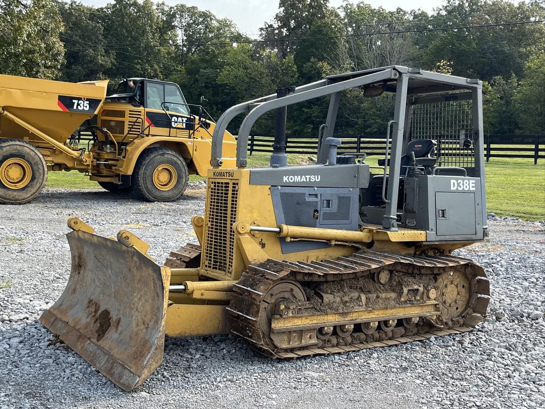 Image of Komatsu D38E Primary image