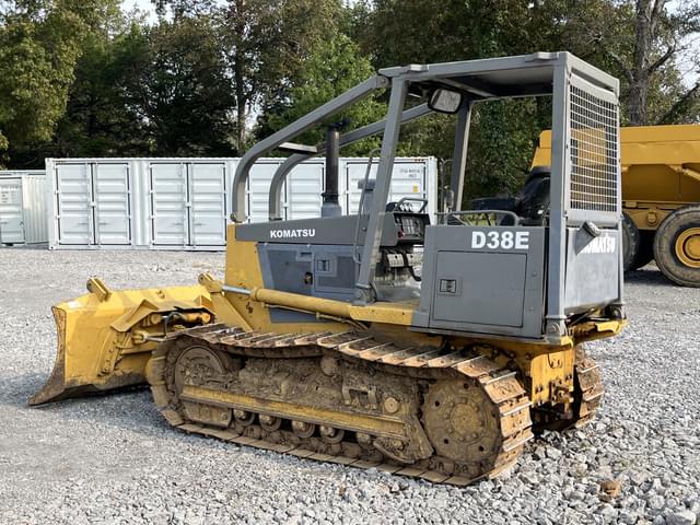 Image of Komatsu D38E equipment image 1