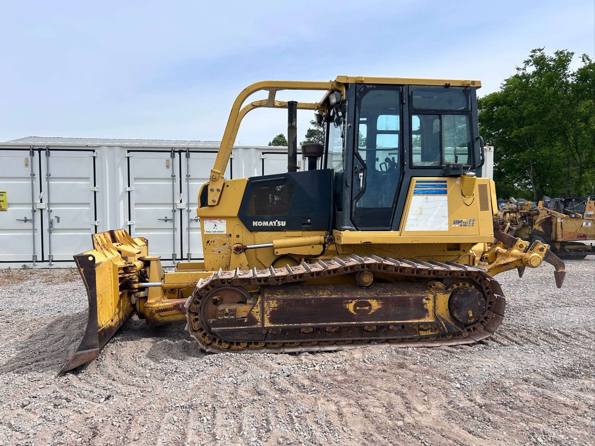 Komatsu D39EX Equipment Image0