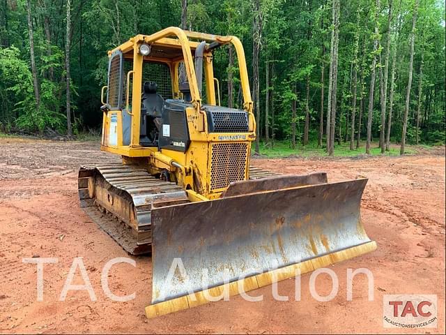 Image of Komatsu D39PX-21A equipment image 2