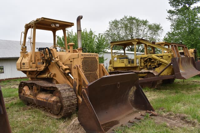 Image of Komatsu D41S-3 equipment image 2