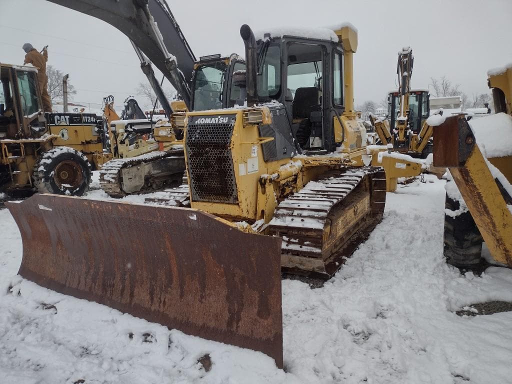 Image of Komatsu D41E-6 Primary image