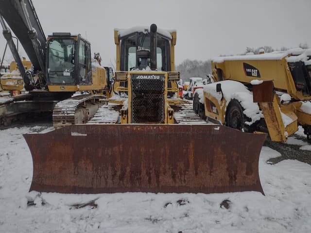Image of Komatsu D41E-6 equipment image 1