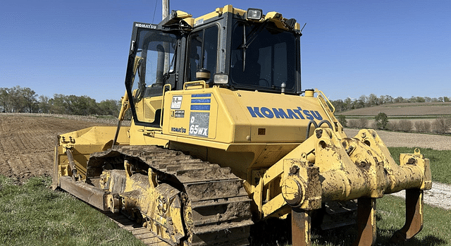 Image of Komatsu D65WX-17 equipment image 2