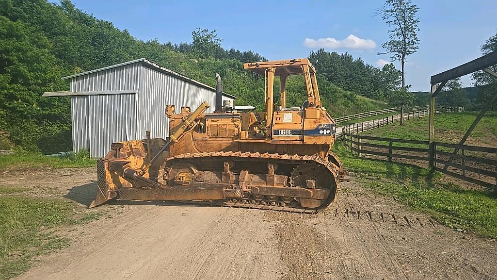 Image of Komatsu D68E Primary image