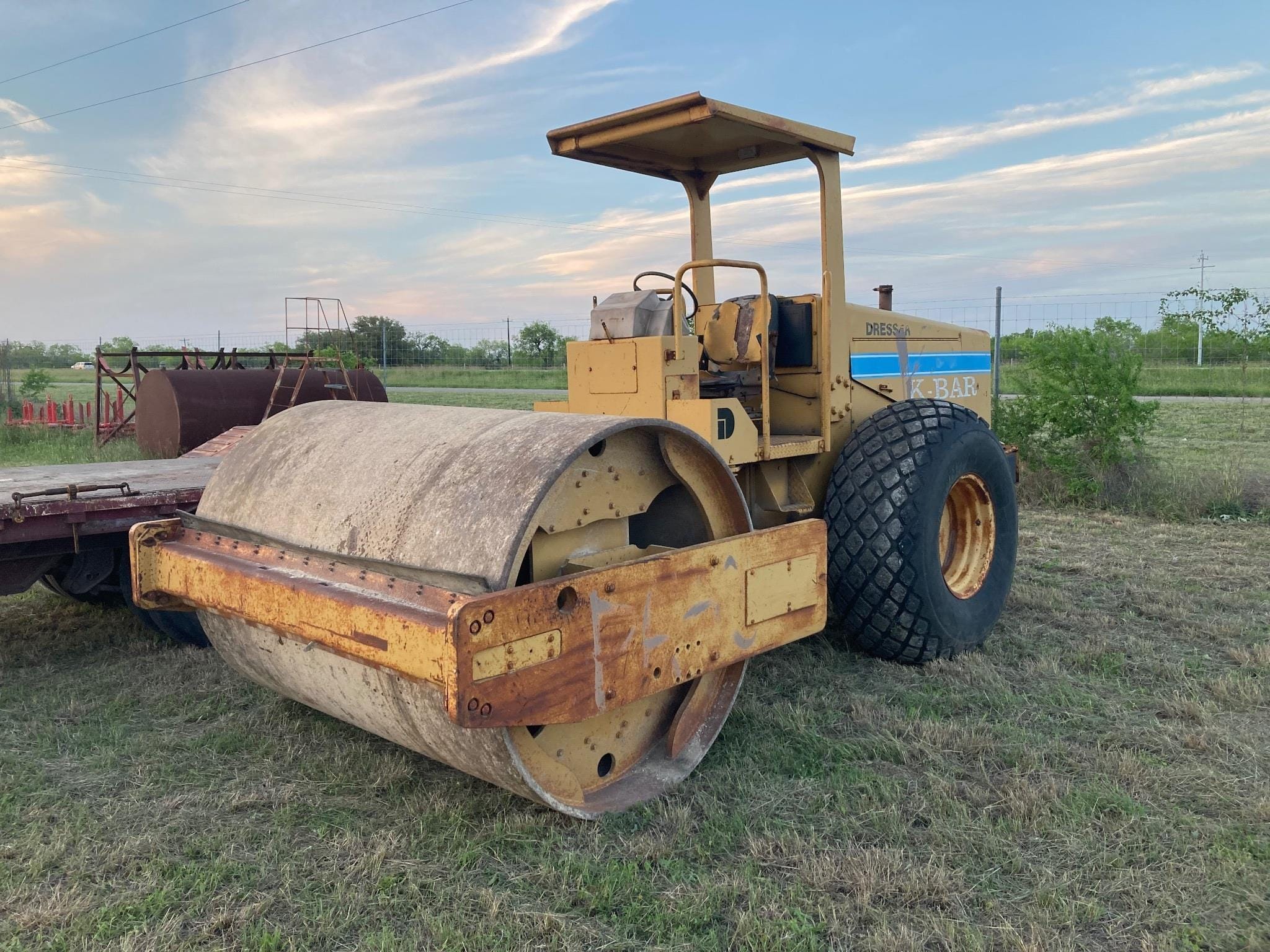 Main image Komatsu D784