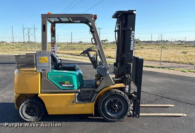 Image of Komatsu FG25T-14 equipment image 3