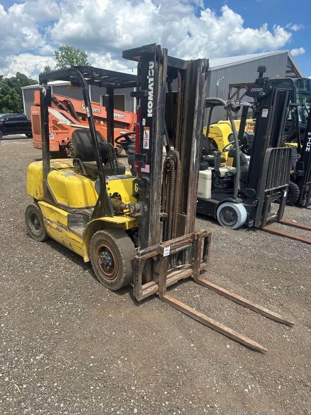 Image of Komatsu FD25T-14 equipment image 2