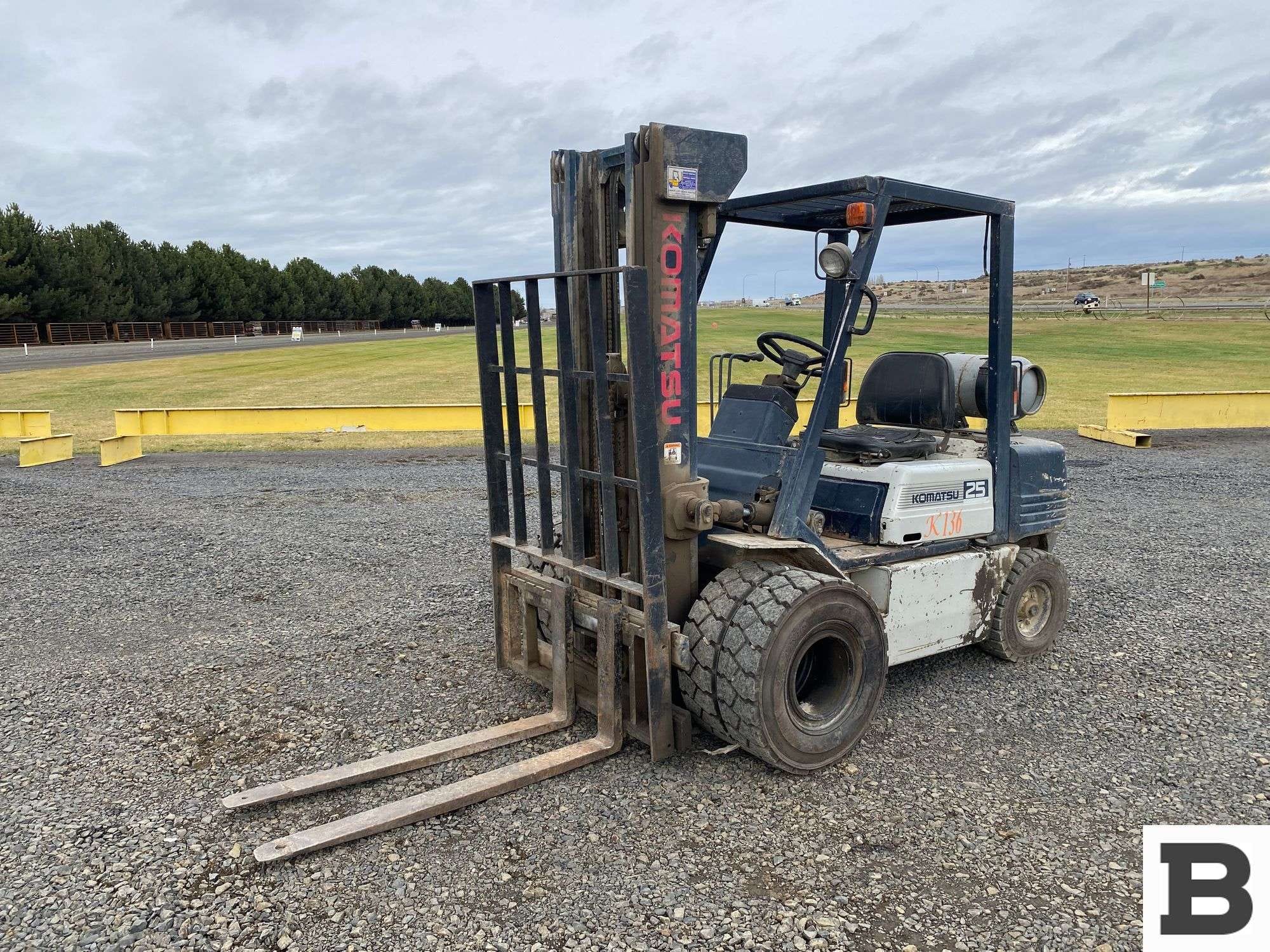 Komatsu FG-25C Equipment Image0