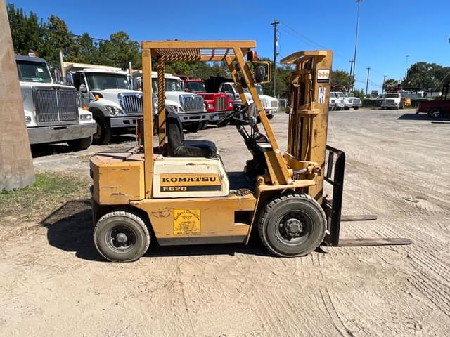 Image of Komatsu FG20-8 equipment image 3