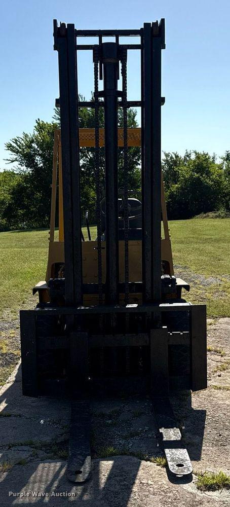 Image of Komatsu FG20 equipment image 1