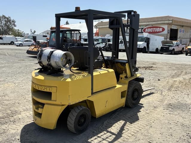 Image of Komatsu FG25C-8 equipment image 2