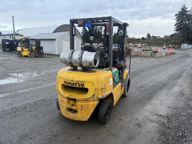 Image of Komatsu FG25T-14 equipment image 4