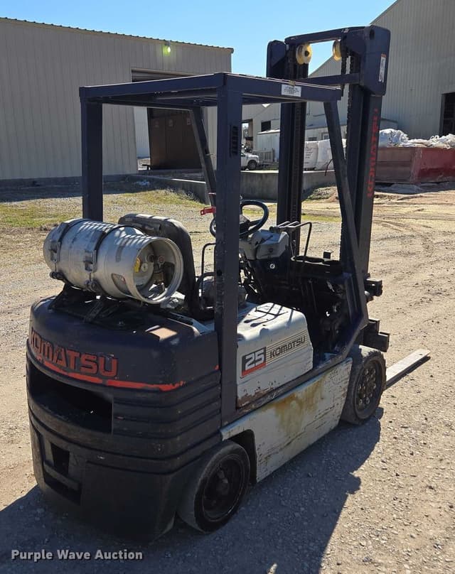 Image of Komatsu FG25ST-11 equipment image 4