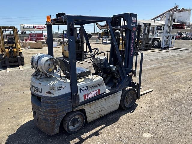 Image of Komatsu FG25ST11 equipment image 2