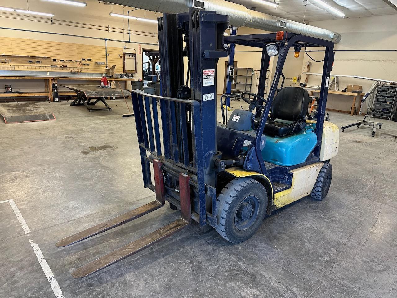 Main image Komatsu FG25T-12