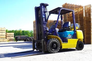 Main image Komatsu FG25T-12