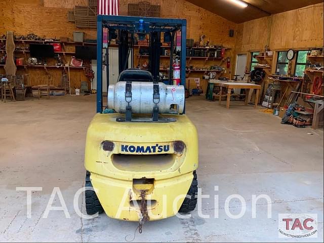 Image of Komatsu FG30 equipment image 3