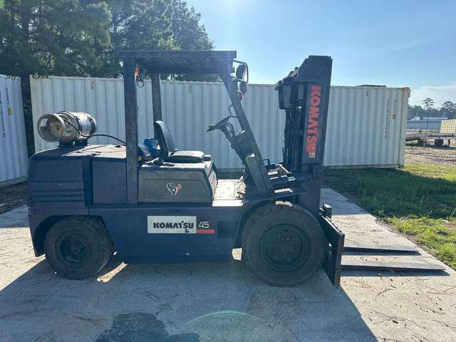 Image of Komatsu FG45T-6 equipment image 3