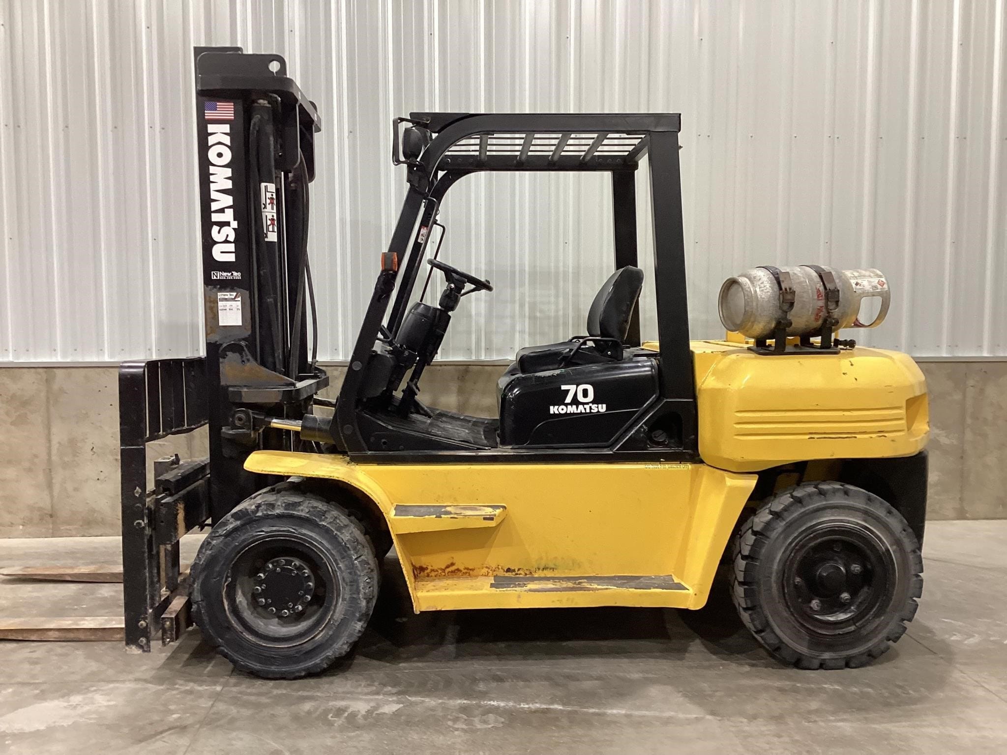 2008 Komatsu FG70-8 Equipment Image0