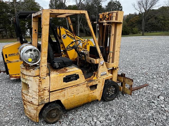 Image of Komatsu FG25S3 equipment image 2