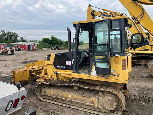 Image of Komatsu D37EX-21A equipment image 1