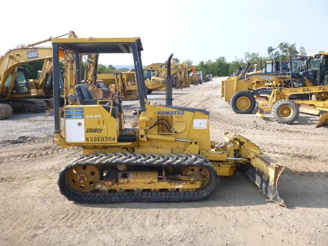 Image of Komatsu D21P equipment image 2