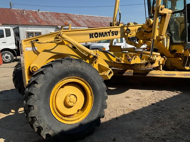 Image of Komatsu GD530A equipment image 1