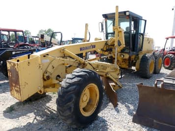 Main image Komatsu GD530A
