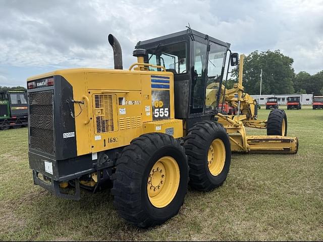 Image of Komatsu GD555-3C equipment image 4