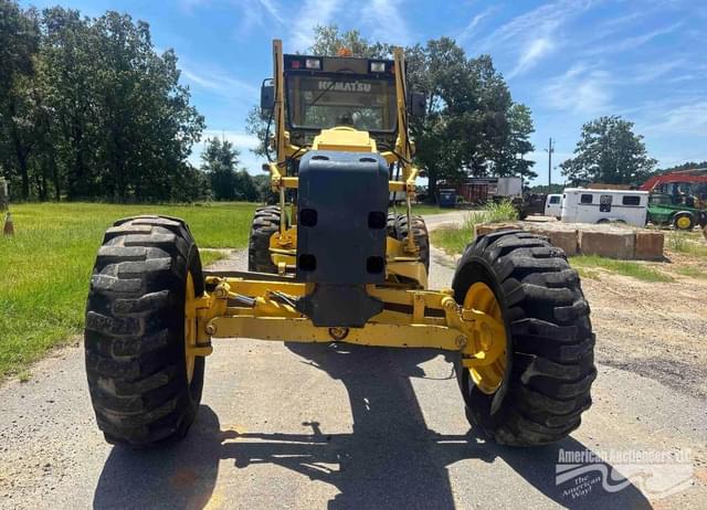 Image of Komatsu GD555 equipment image 1