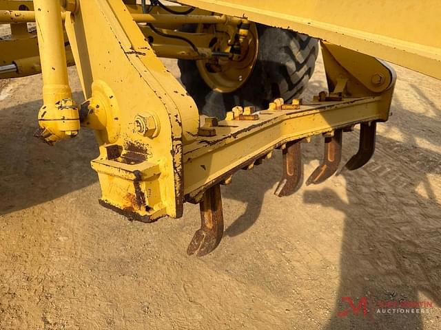 Image of Komatsu GD655 equipment image 4