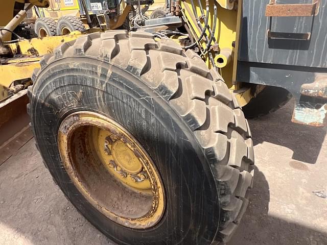 Image of Komatsu GD675 equipment image 3